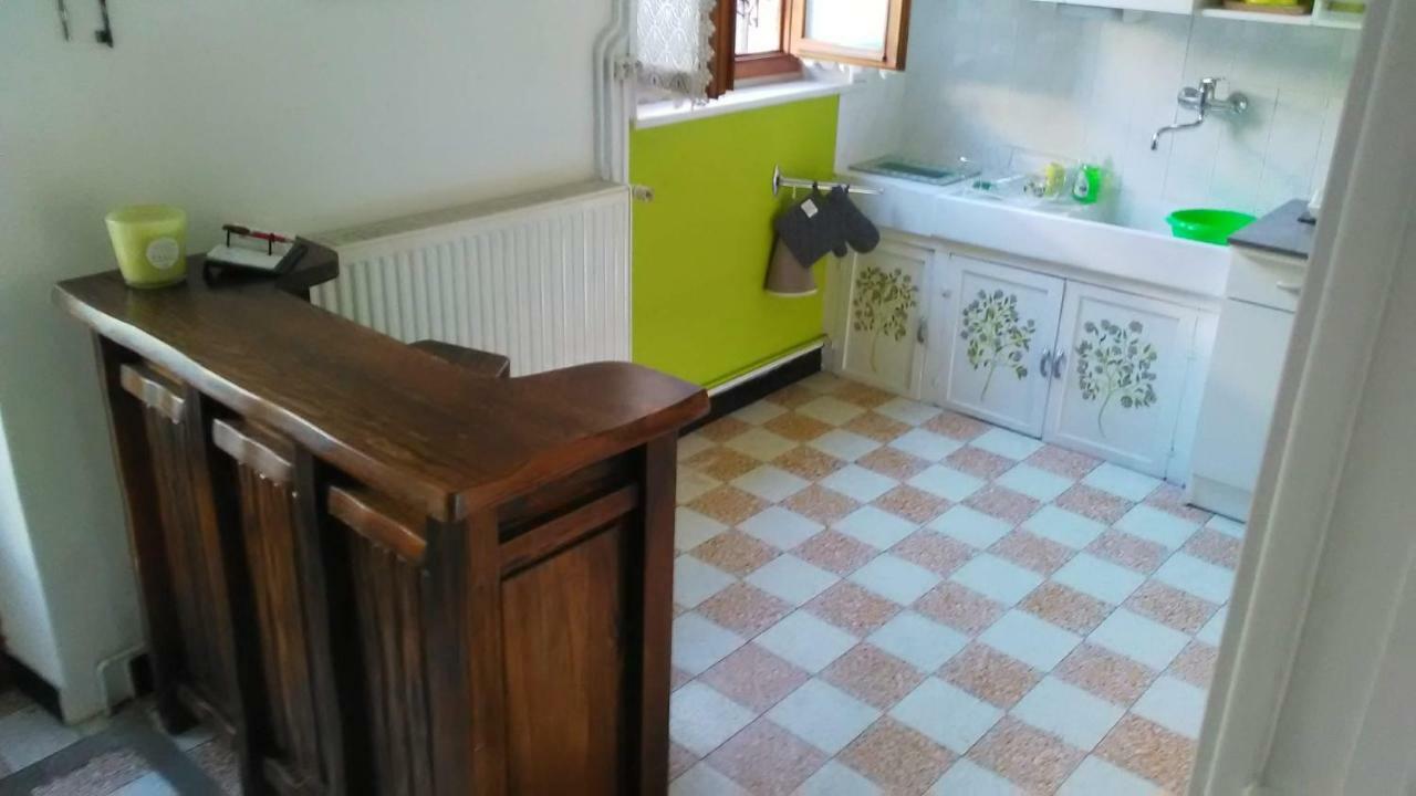 Jolie Maison De Potier Deux Rivieres Luaran gambar